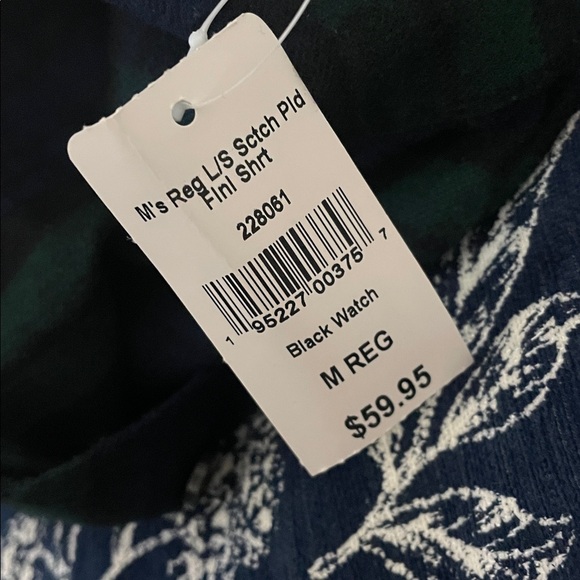 NWT L.L. Bean Traditional Fit Navy Green Medium Scotch Plaid Flannel Shirt - Picture 4 of 5